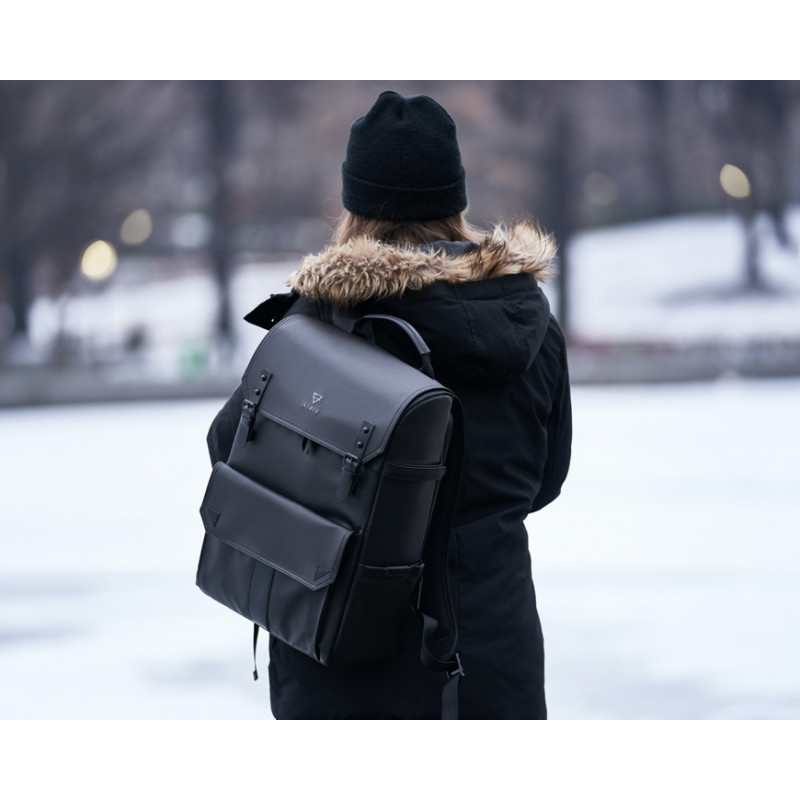 Как правильно носить сумки зимой
